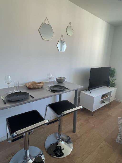 Studio Cosy Rue Alexander Taylor, Wifi, 2 Pers ポー エクステリア 写真